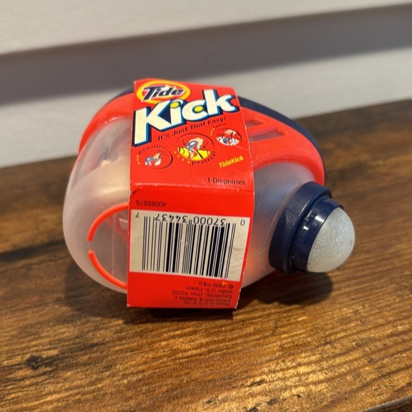 Tide Kick Dispenser Pretreater Laundry Detergent Discontinued New - Picture 2 of 5